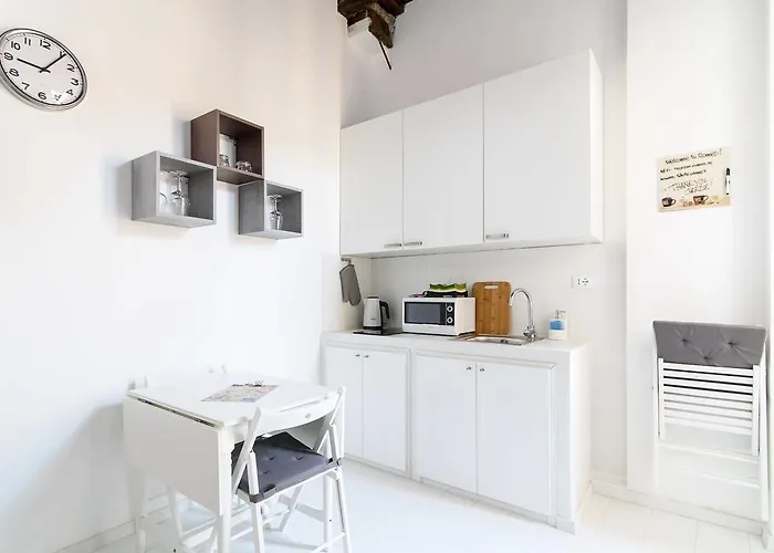 White Ostilia Apartman