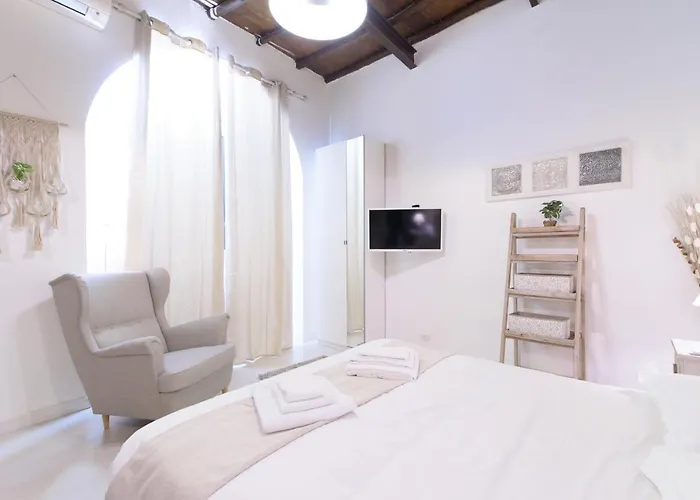White Ostilia Apartman *