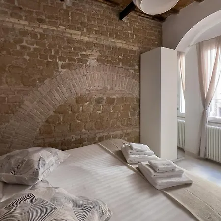 White Ostilia Apartmán *