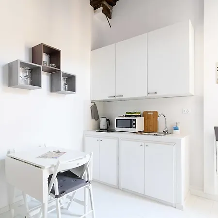 White Ostilia Apartmán